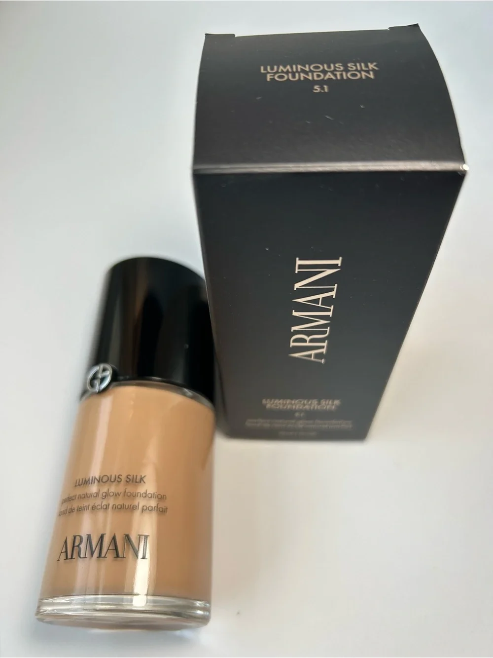 NWT🌷#5.1 - Georgio Armani Luminous Silk Natural Blurring Foundation
